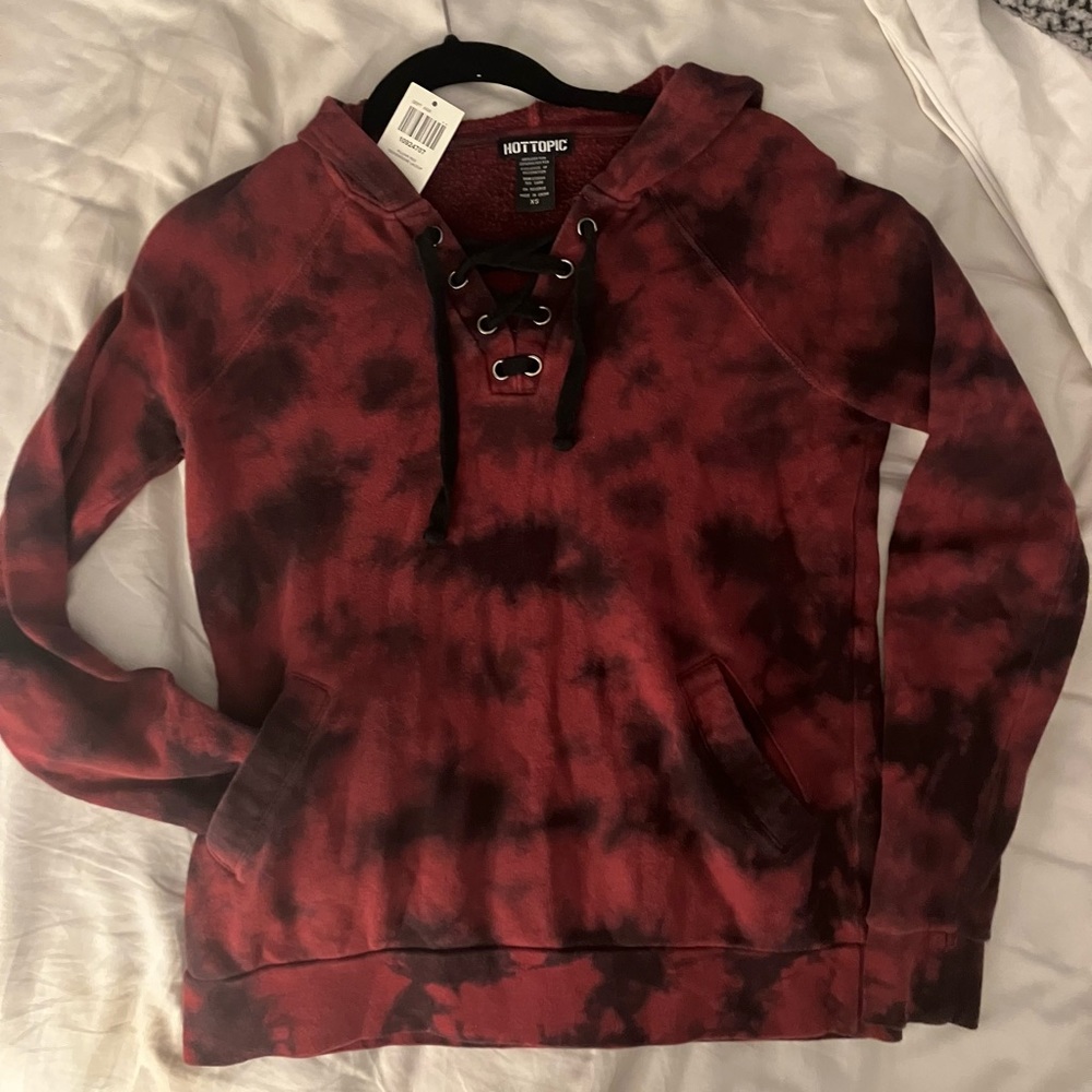 Hot topic goth lace up hoodie black red tye dye pullover-xs